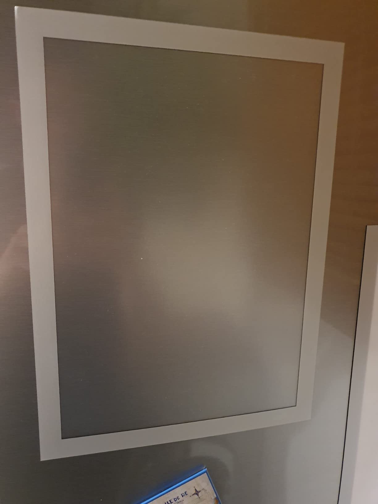 Nickel sur armoire métallique