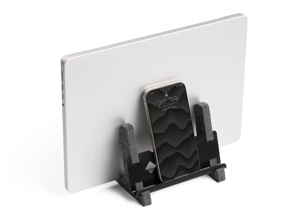 durable-effect-support-ordinateur-portable-vertical-en-feutre-rpet-13-17-pouces image 1