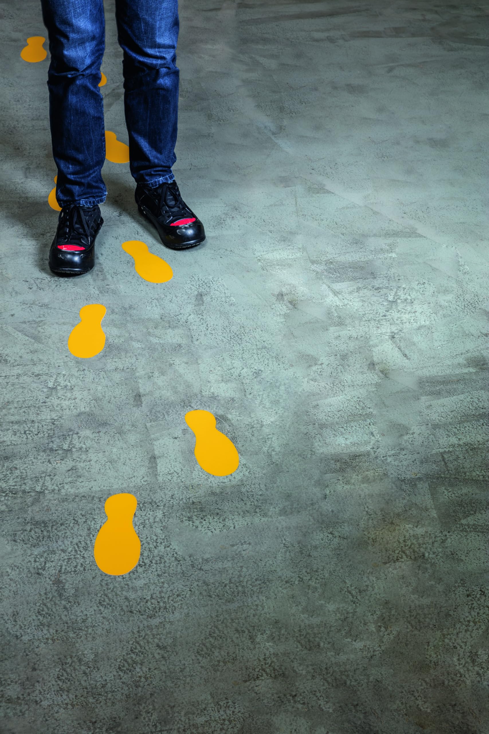durable-duraline-marquage-au-sol-pieds-adh-sifs-jaune-ral-1003 image 3